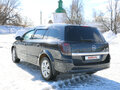 2011 Opel Astra H Рестайлинг, чёрный - вид 2