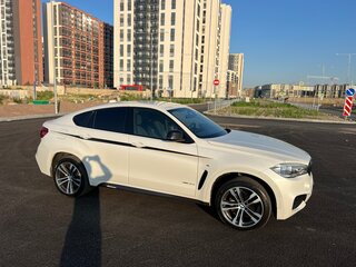 2019 BMW X6 30d II (F16), белый, 4400000 рублей, вид 5