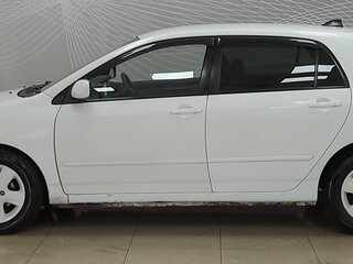 2002 Toyota Corolla Runx IX (E120, E130), белый, 530000 рублей, вид 2