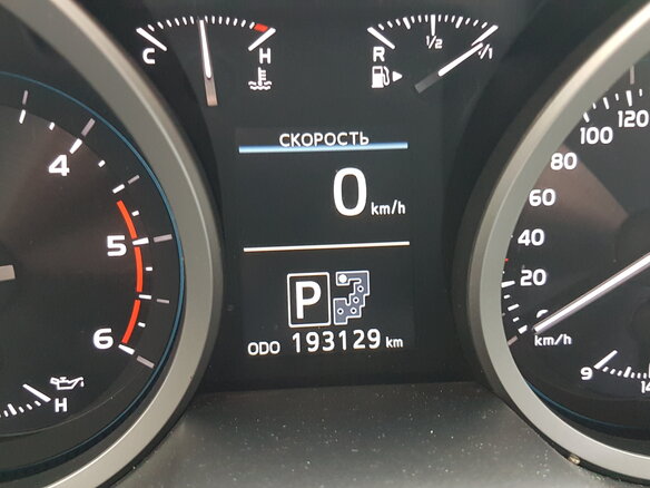 2014 Toyota Land Cruiser 200 Series Рестайлинг 1, чёрный - вид 4
