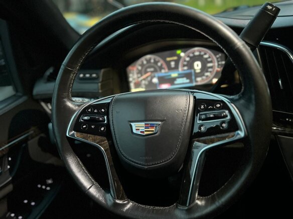 2015 Cadillac Escalade IV, серый, 4050000 рублей - вид 10
