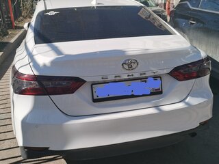 2018 Toyota Camry VIII (XV70), белый, 2200000 рублей, вид 3