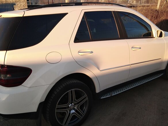 2005 Mercedes-Benz M-Класс 350 II (W164), белый - вид 2