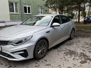 2019 Kia Optima IV Рестайлинг, серебристый, 1300000 рублей, вид 1