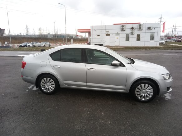 2014 Skoda Octavia III (A7), серебристый, 1350000 рублей - вид 4