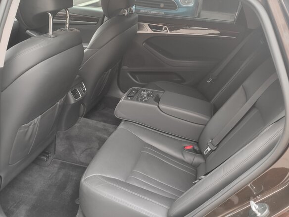 2017 Genesis G80 I, коричневый, 2400000 рублей - вид 10