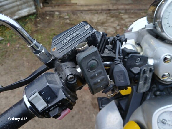 1988 Yamaha V-Max 1200, золотистый, 530000 рублей - вид 18