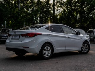 2015 Hyundai Elantra V (MD) Рестайлинг, белый, 916000 рублей, вид 2