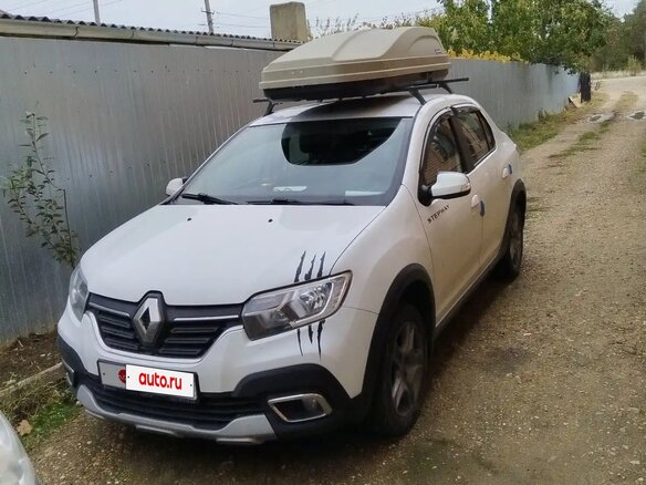 2021 Renault Logan Stepway II Рестайлинг, белый, 1100000 рублей