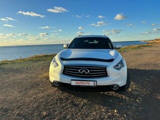 2016 Infiniti QX70, белый, 2650000 рублей, вид 3