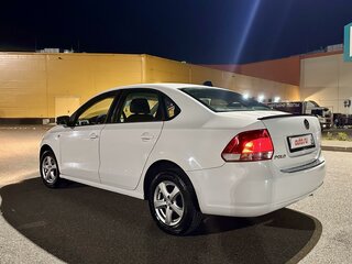 2011 Volkswagen Polo V, белый, 780000 рублей, вид 2