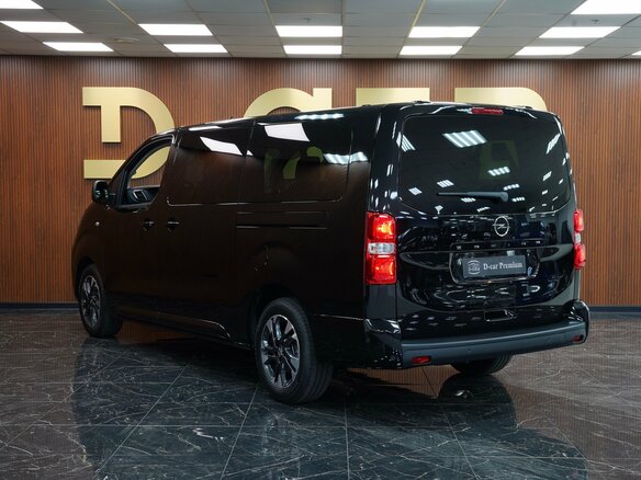2026 Opel Zafira Life XL I Рестайлинг, чёрный - вид 3