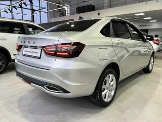 2026 Lada (ВАЗ) Vesta I Рестайлинг (NG), серебристый, 1805000 рублей, вид 4