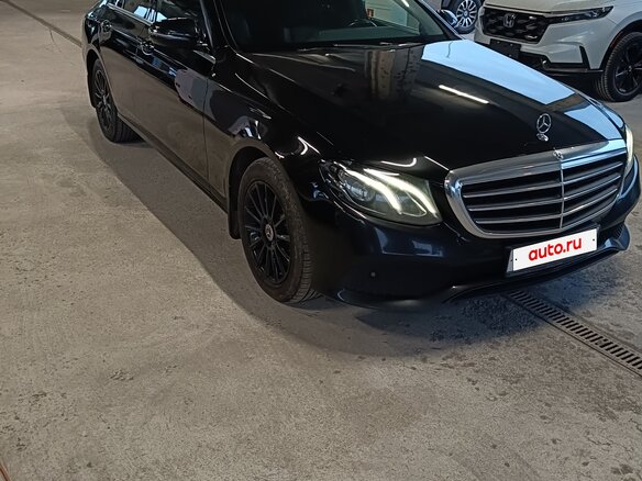 2017 Mercedes-Benz E-Класс 200 V (W213, S213, C238), чёрный, 2600000 рублей - вид 2