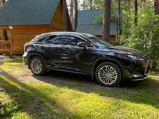 2022 Lexus RX 450h IV Рестайлинг, чёрный, 7720000 рублей, вид 4