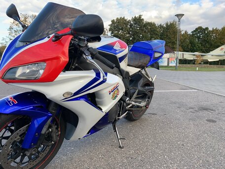 2007 Honda CBR 1000 RR/RA Fireblade, красный, 625000 рублей, вид 2