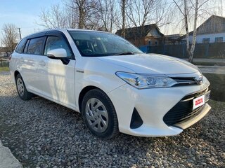 2019 Toyota Corolla Fielder XI (E160, E170) Рестайлинг 2, белый, 1700000 рублей, вид 3