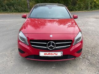 2013 Mercedes-Benz A-Класс 180 III (W176), красный, 1150000 рублей, вид 1