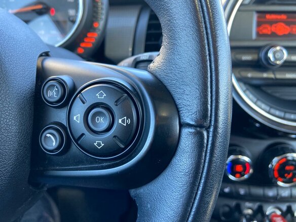 2015 Mini Hatch Cooper III (F55/F56), белый - вид 18