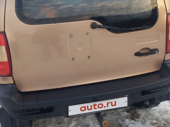 2005 Chevrolet Niva I, бежевый, 420000 рублей - вид 2