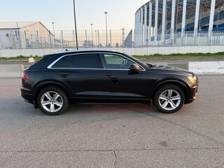 2019 Audi Q8 45 TDI I (4M), чёрный, 5700000 рублей, вид 3