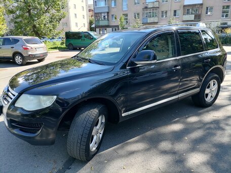 2008 Volkswagen Touareg I Рестайлинг, чёрный, 880000 рублей, вид 2