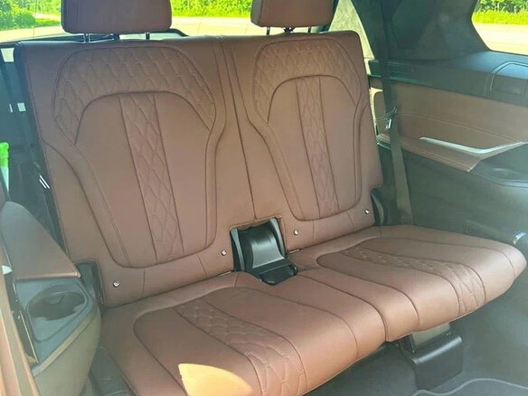 2022 BMW X7 40i I (G07), чёрный, 9690000 рублей - вид 13