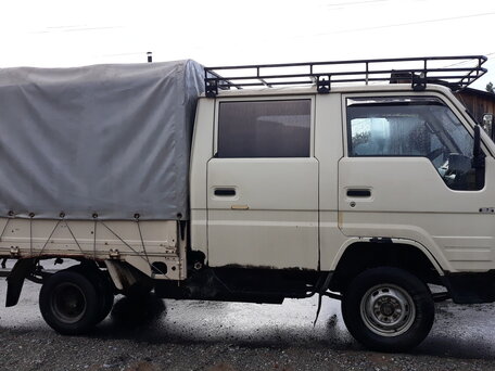 1992 Toyota Dyna, белый, 650000 рублей, вид 2