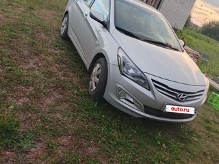 2016 Hyundai Solaris I Рестайлинг, серебристый, 1250000 рублей, вид 1