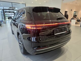 2026 Geely EX5 Гибрид EM-i, чёрный, 3814990 рублей, вид 5