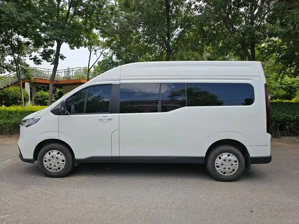 2023 Maxus V70, белый - вид 6