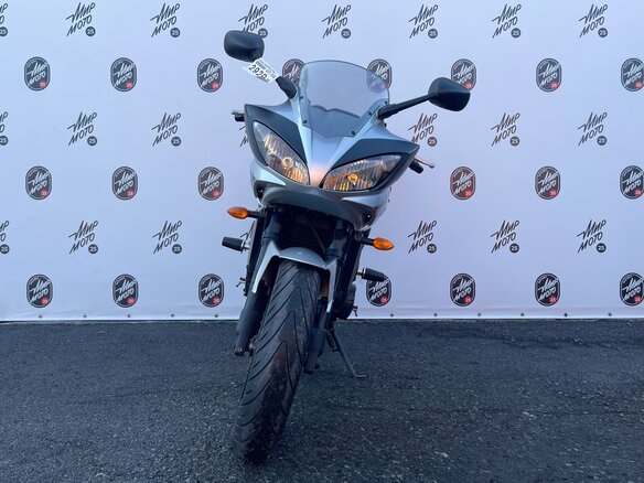 2010 Yamaha FZ6, серый, 600000 рублей - вид 1