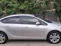2012 Opel Astra J Рестайлинг, серебристый, 1000000 рублей - вид 1