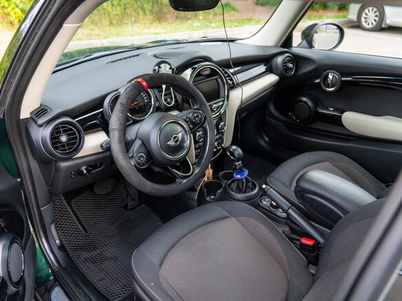 2017 Mini Hatch Cooper III (F55/F56), зелёный, 1340000 рублей - вид 5
