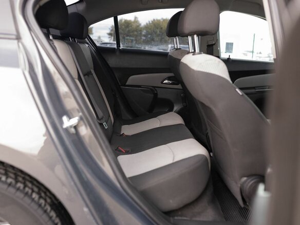 2014 Chevrolet Cruze I Рестайлинг, серый - вид 15