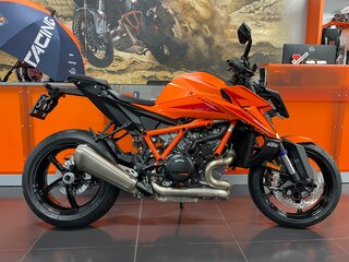 2024 KTM 1390 Super Duke R Evo, оранжевый, 2699900 рублей, вид 1