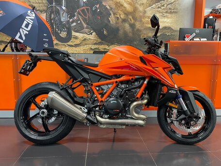 2024 KTM 1390 Super Duke R Evo, оранжевый, 2699900 рублей, вид 1