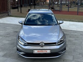 2018 Volkswagen Golf VII Рестайлинг, серебристый, 1700000 рублей, вид 3