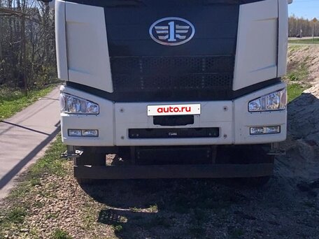 2022 FAW J6 CA3250, белый, 4500000 рублей, вид 1