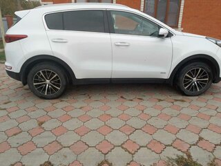 2018 Kia Sportage IV, белый, 2300000 рублей, вид 3