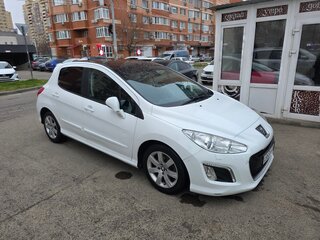 2011 Peugeot 308 I Рестайлинг, белый, 650000 рублей, вид 3