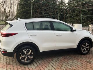 2021 Kia Sportage IV Рестайлинг, белый, 2122620 рублей, вид 1