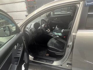 2012 Kia Sportage III, серебристый, 1800000 рублей, вид 5