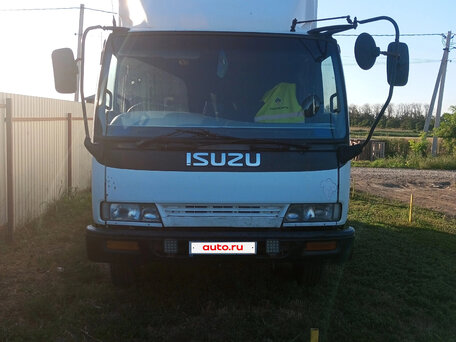 1996 Isuzu Como, белый, 1500000 рублей, вид 1