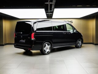2026 Mercedes-Benz V-Класс Long 300 d длинный III (W447) Рестайлинг 2, чёрный, 14830000 рублей, вид 5