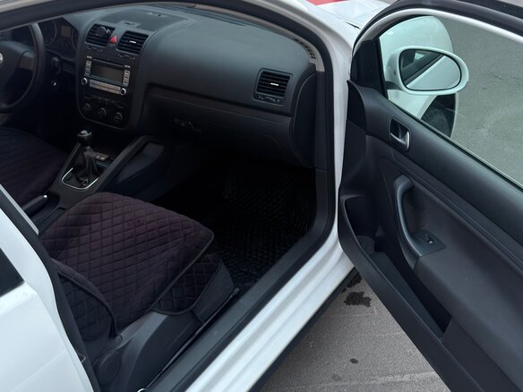 2008 Volkswagen Golf V, белый, 560000 рублей - вид 16