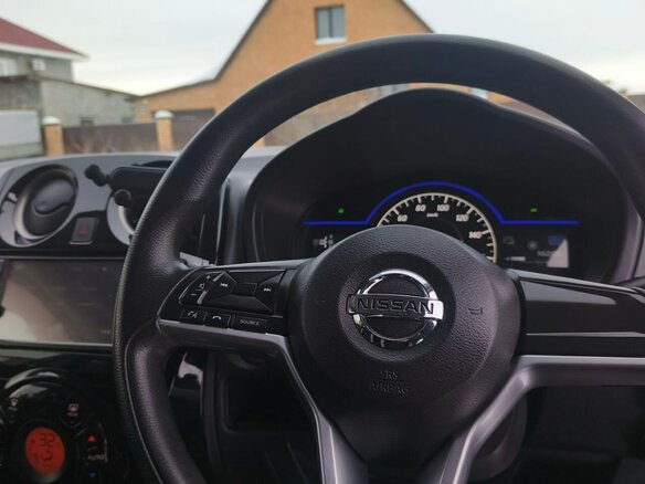 2017 Nissan Note e-Power II Рестайлинг, белый, 1200000 рублей - вид 10