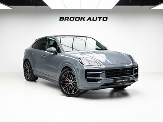 2026 Porsche Cayenne GTS Coupé III Рестайлинг, серый, 25990000 рублей, вид 3