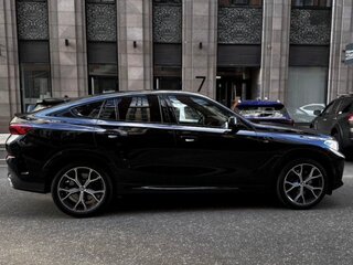 2020 BMW X6 30d III (G06), чёрный, 7500000 рублей, вид 1