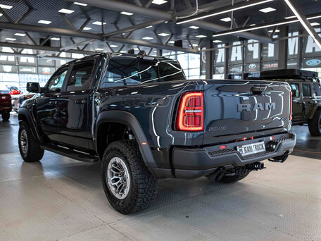 2026 Ram 1500 RHO V Рестайлинг, синий, 11707982 рублей, вид 4